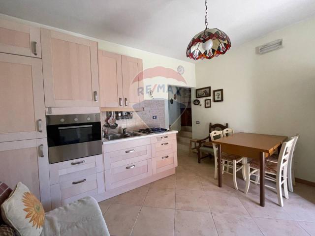 Villa Indipendente in vendita a Scapoli, Molise