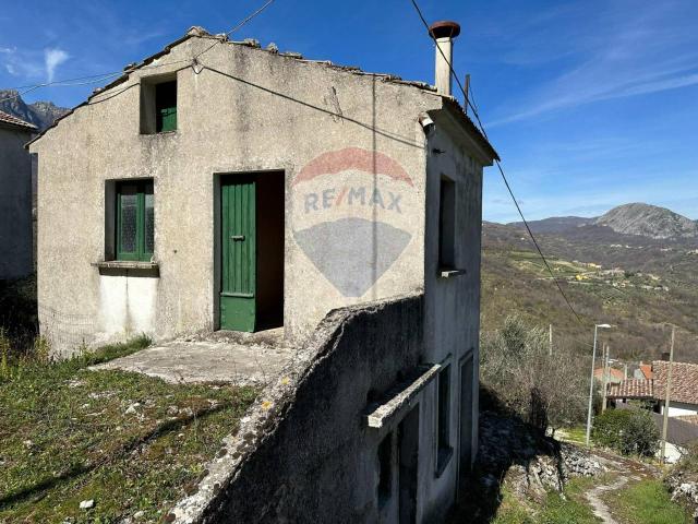 Villa Indipendente in vendita a Scapoli, Molise
