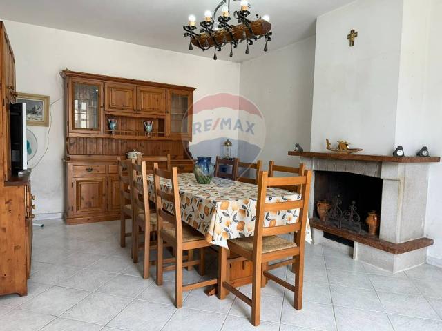 Villa Indipendente in vendita a Scapoli, Molise