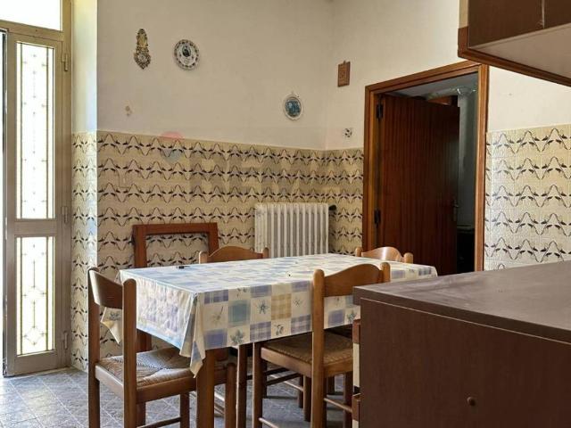 Villa Indipendente in vendita a Scapoli, Molise