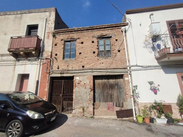 Villa Indipendente in vendita a Saponara, Sicilia