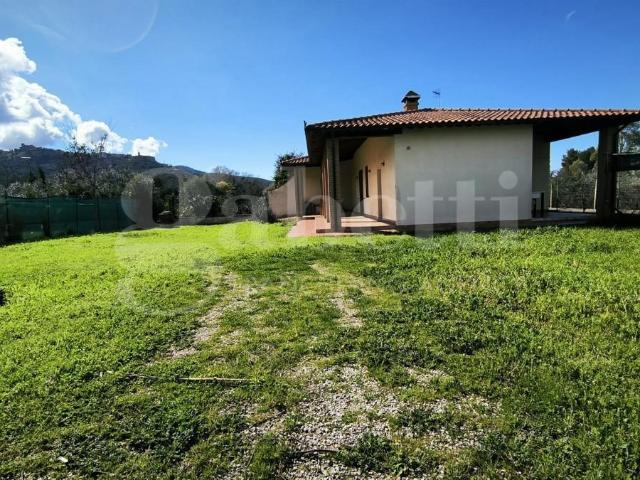 Villa Indipendente in vendita a Scarlino, Toscana