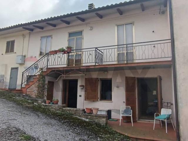 Villa Indipendente in vendita a Scheggia e Pascelupo, Campitello