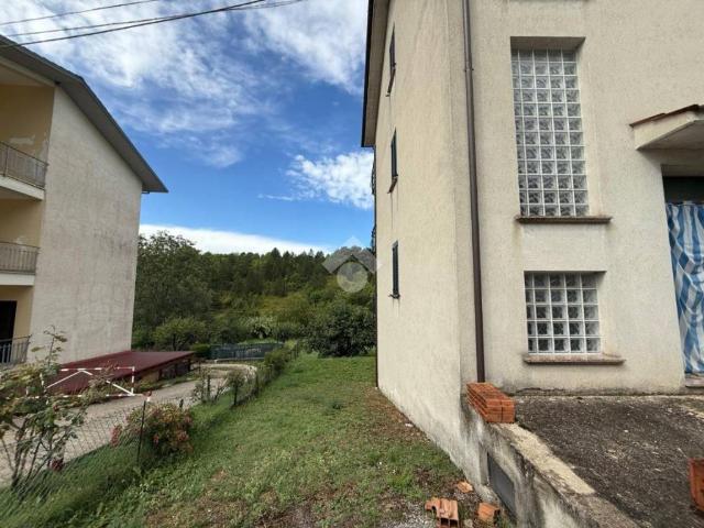 Villa Indipendente in vendita a Scheggia e Pascelupo, Scheggia