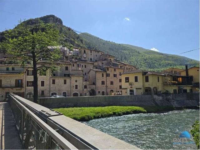 Villa Indipendente in vendita a Scheggino, Umbria