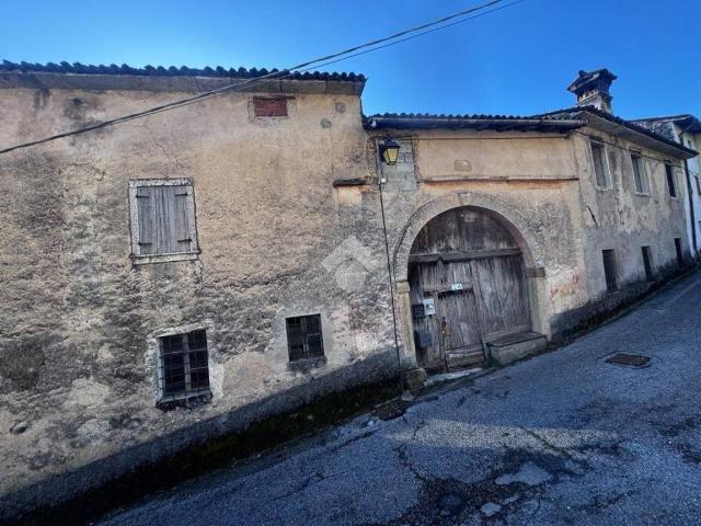 Villa Indipendente in vendita a Schio, Veneto