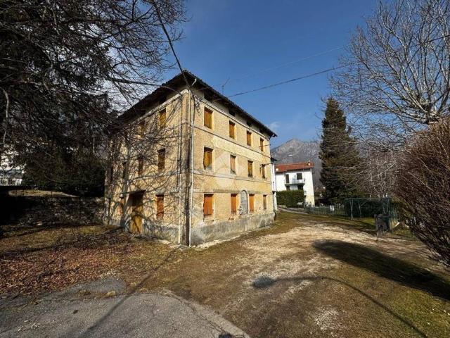 Villa Indipendente in vendita a Schio, Veneto