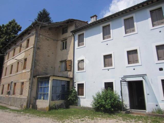 Villa Indipendente in vendita a Schio, Veneto