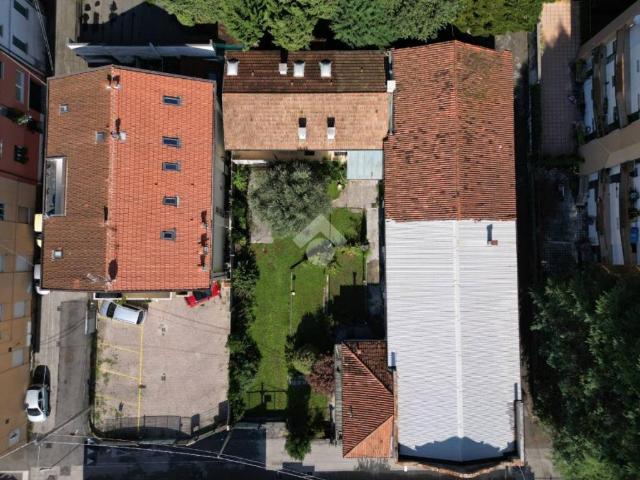 Villa Indipendente in vendita a Schio, Veneto