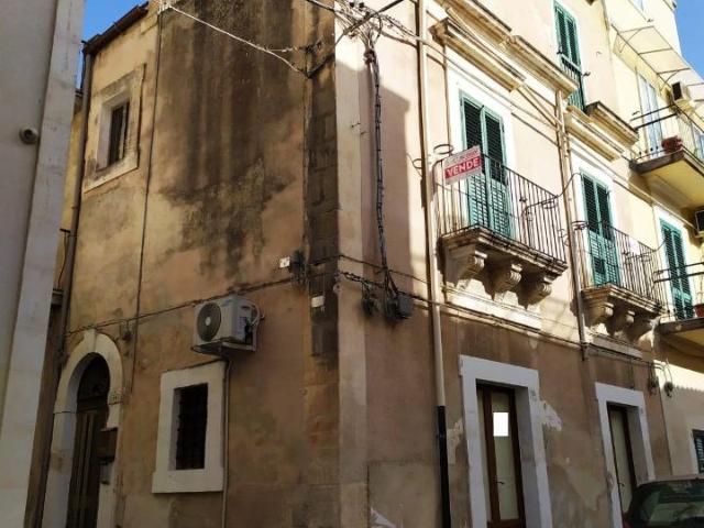 Villa Indipendente in vendita a Balata, Cava D'aliga