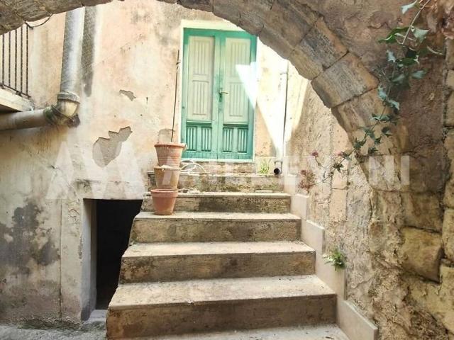 Villa Indipendente in vendita a Balata, Cava D'aliga