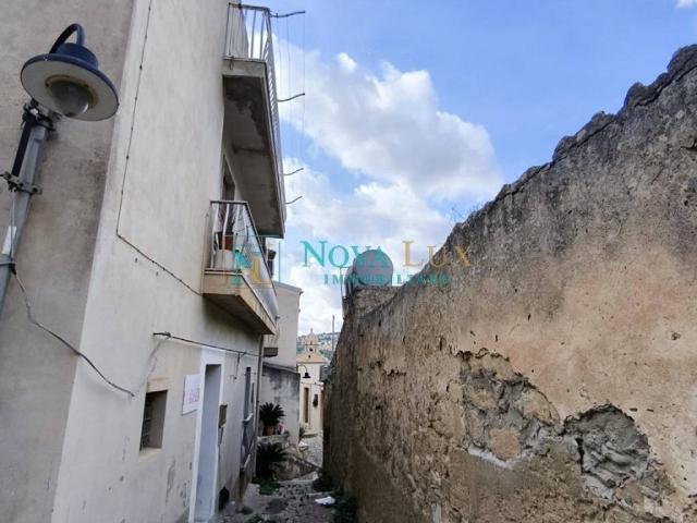 Villa Indipendente in vendita a Cava D'aliga, Sicilia