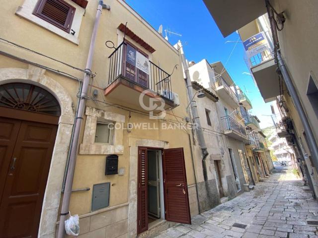 Villa Indipendente in vendita a Balata, Cava D'aliga