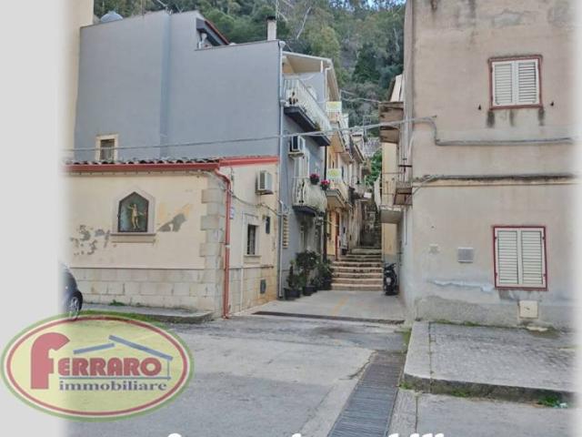 Villa Indipendente in vendita a Balata, Cava D'aliga