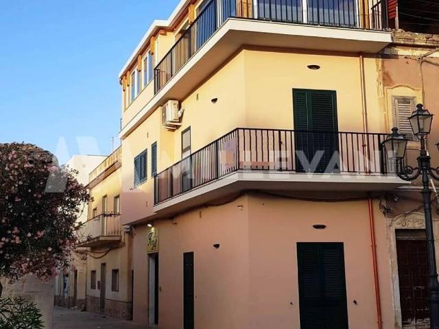 Villa Indipendente in vendita a Cava D'aliga, Sicilia