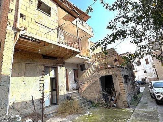 Villa Indipendente in vendita a Scisciano, Campania