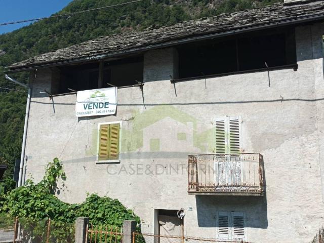 Villa Indipendente in vendita a Piemonte, Vercelli