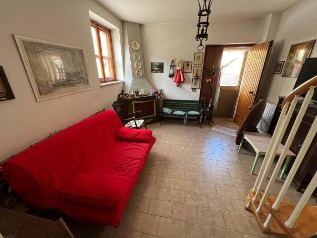 Villa Indipendente in vendita a Scoppito, Abruzzo