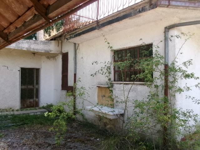 Villa Indipendente in vendita a Scurcola Marsicana, Abruzzo