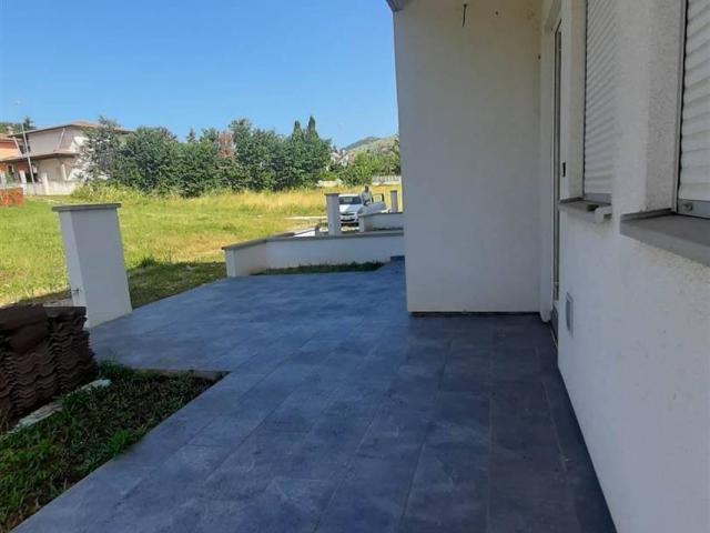 Villa Indipendente in vendita a Scurcola Marsicana, Abruzzo
