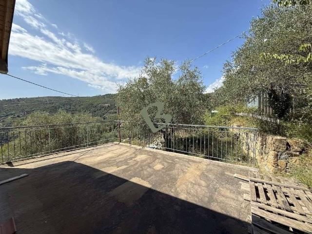 Villa Indipendente in vendita a Fascia Piana, Seborga