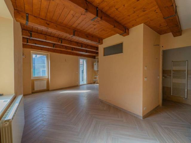 Villa Indipendente in vendita a Seborga, Liguria