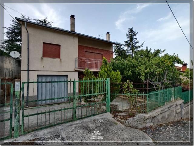 Villa Indipendente in vendita a Secinaro, Abruzzo