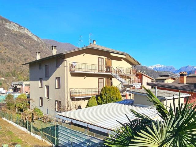 Villa Indipendente in vendita a Comunità Montana della Valle Brembana, Sedrina