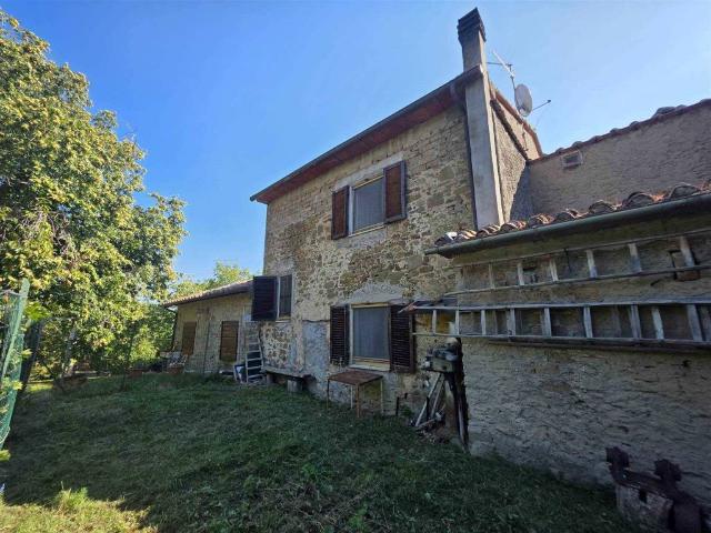 Villa Indipendente in vendita a Pescina, Seggiano