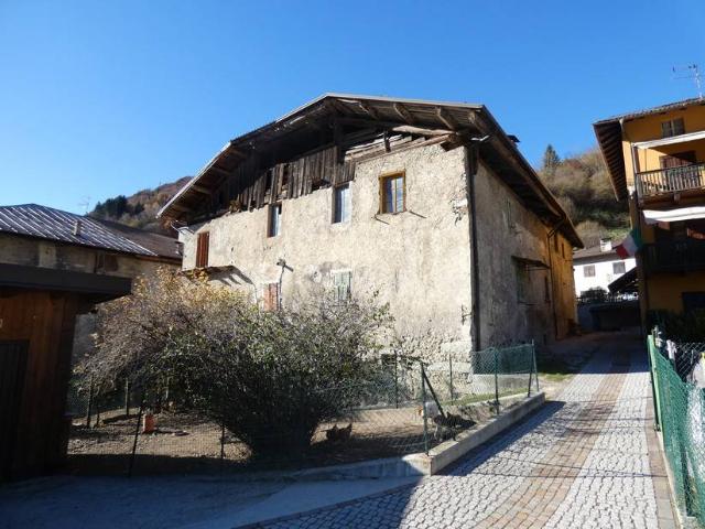 Villa Indipendente in vendita a Comunità delle Giudicarie, Lardaro