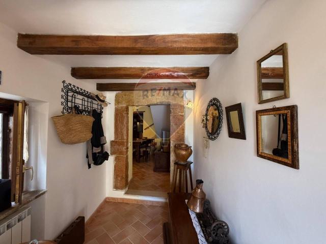 Villa Indipendente in vendita a Sellano, Umbria
