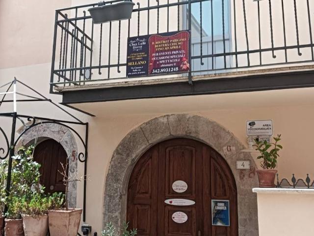 Villa Indipendente in vendita a Sellano, Umbria