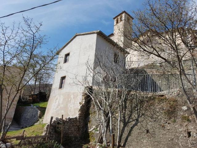 Villa Indipendente in vendita a Sellano, Umbria