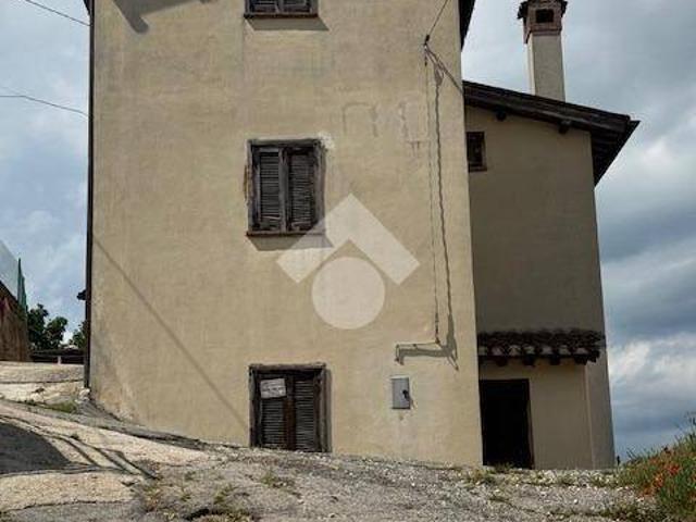 Villa Indipendente in vendita a Sellano, Umbria