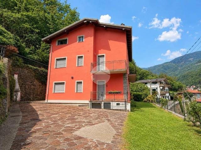 Villa Indipendente in vendita a Comunità montana della valle Camonica, Sellero