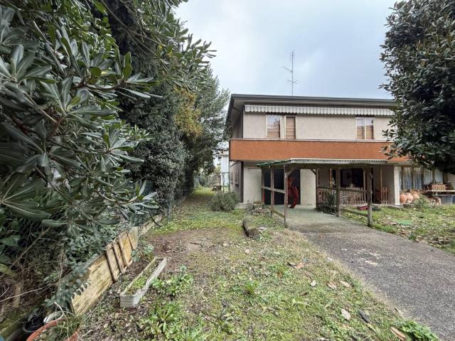 Villa Indipendente in vendita a Selvazzano Dentro, Veneto