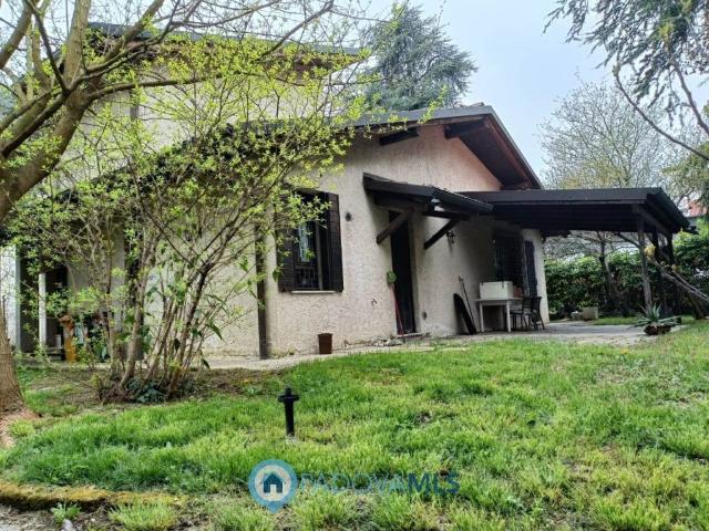 Villa Indipendente in vendita a Brentelle di Sotto, Selvazzano Dentro