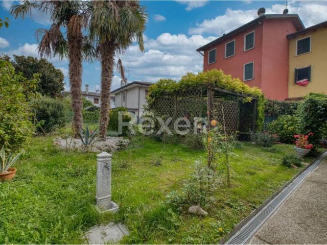 Villa Indipendente in vendita a Tencarola, Selvazzano Dentro