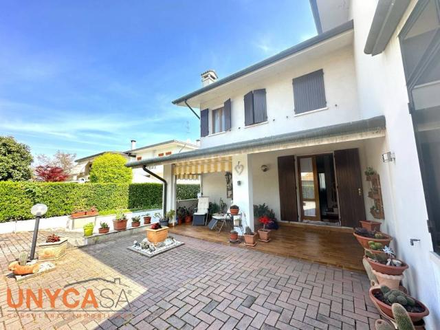 Villa Indipendente in vendita a San Domenico, Selvazzano Dentro