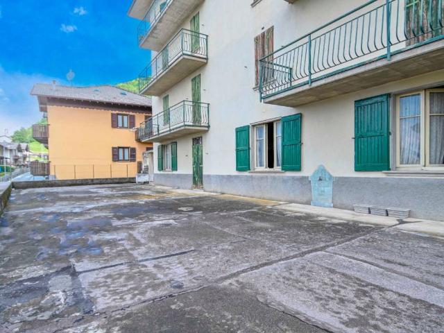 Villa Indipendente in vendita a Aviatico, Bergamo