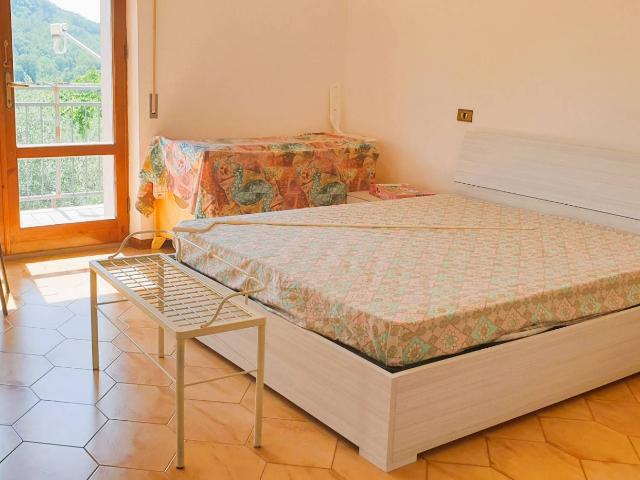 Villa Indipendente in vendita a Unione dei Comuni Montani Amiata Grossetana, Semproniano