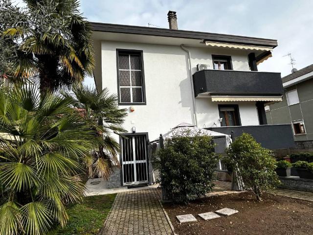 Villa Indipendente in vendita a Castelletto, Senago