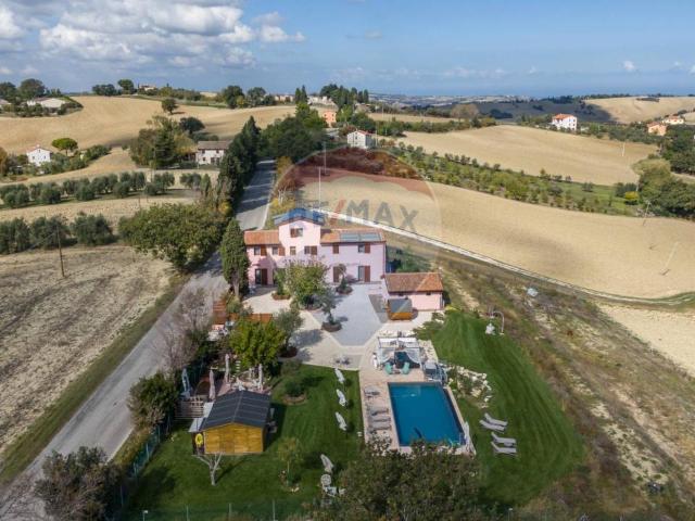 Villa Indipendente in vendita a Marche, Ancona