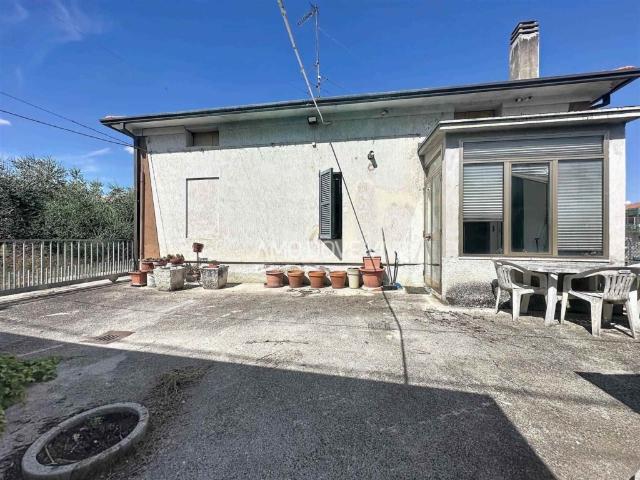 Villa Indipendente in vendita a Bettolelle, Senigallia
