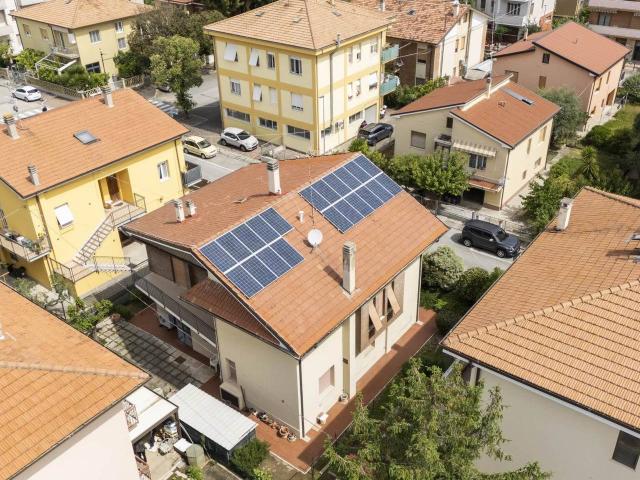 Villa Indipendente in vendita a Cesanella, Marche
