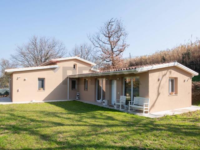 Villa Indipendente in vendita a Marche, Ancona