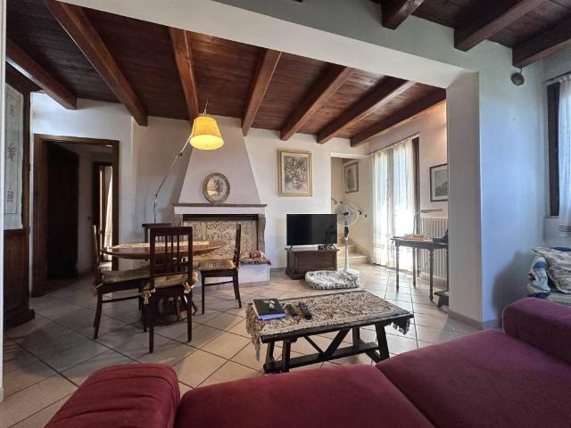 Villa Indipendente in vendita a Marche, Ancona