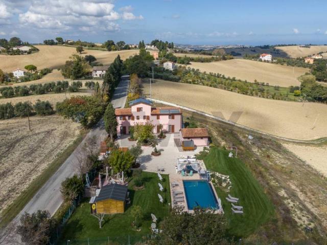 Villa Indipendente in vendita a Marche, Ancona