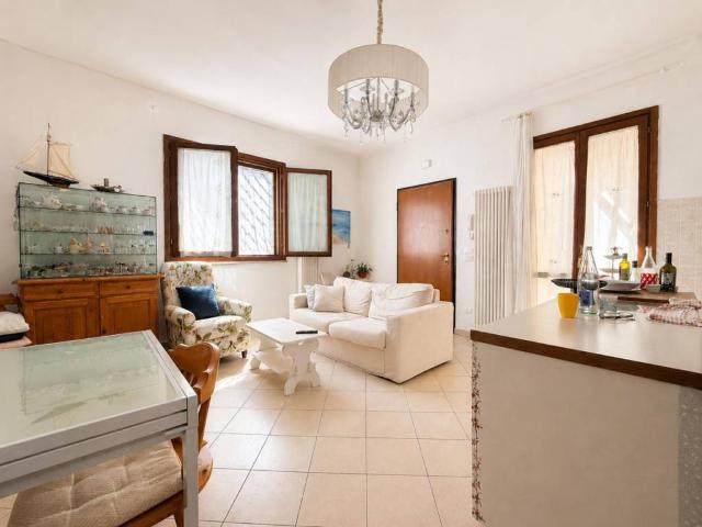 Villa Indipendente in vendita a Borgo Ribeca, Marche