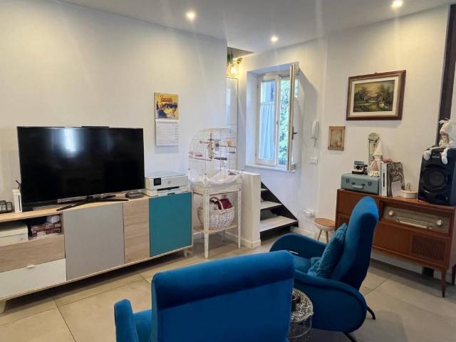 Villa Indipendente in vendita a Rione Porto, Marche